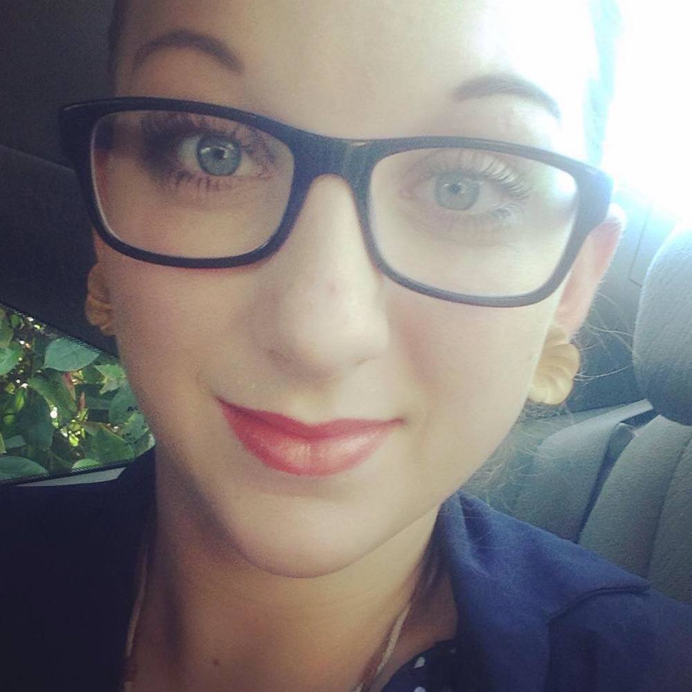 Meet your Posher, Katelyn